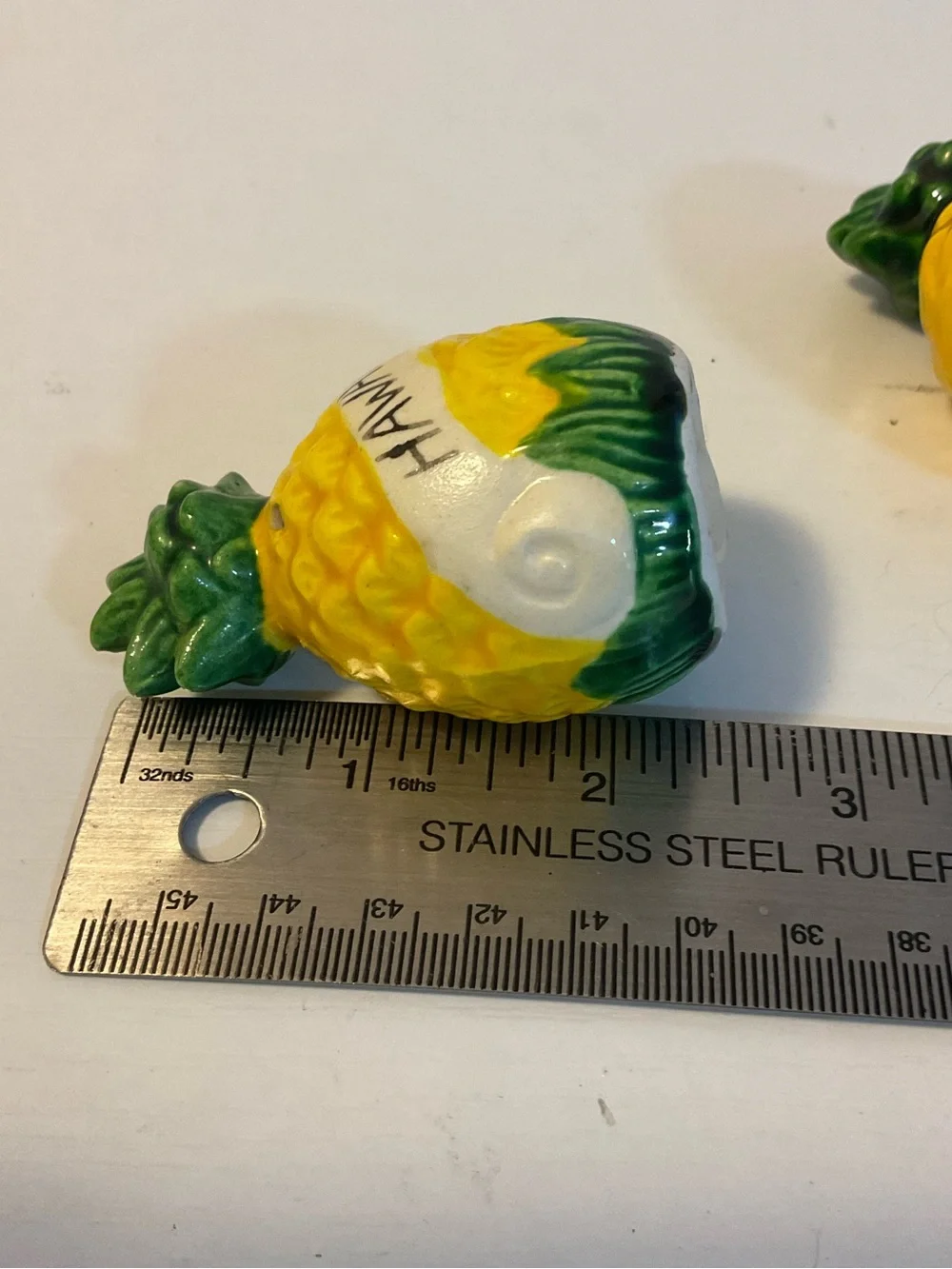 Pineapple Shakers Vintage Aloha Hawaii Salt & Pepper Shakers